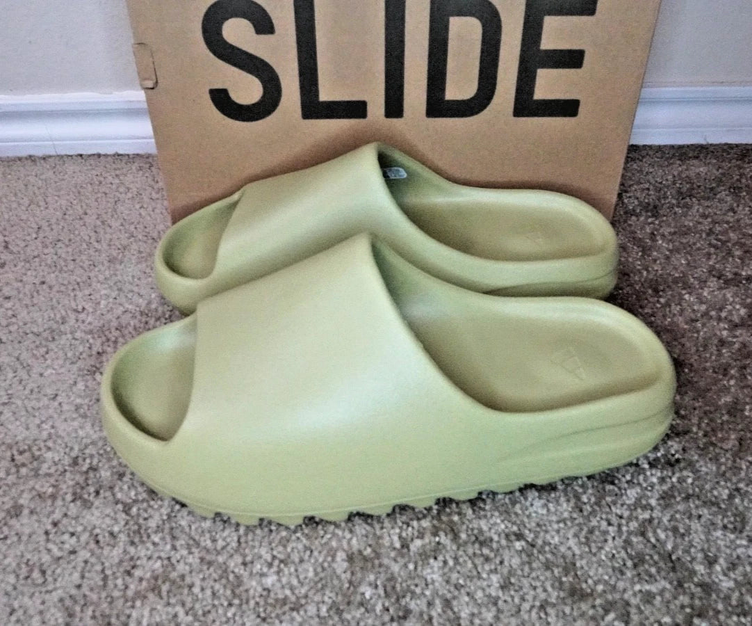 adidas Yeezy Slide Resin 2024 FZ5904 SIZE 11 NEW