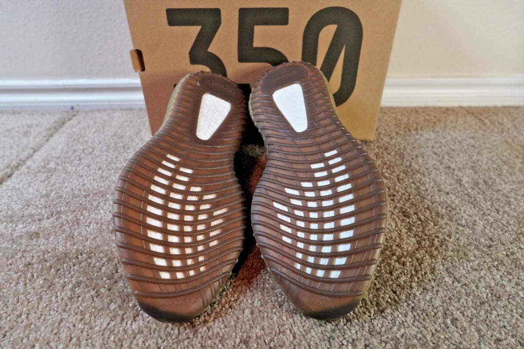adidas Yeezy Boost 350 V2 Sand Taupe FZ5240 NEW Men's Size 10.5 Authentic