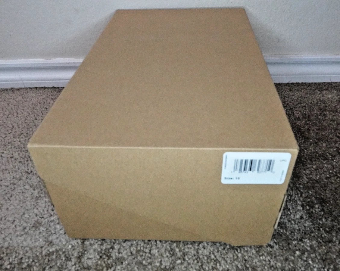 adidas Yeezy Foam RUNNER Onyx HP8739 SIZE 10 NEW