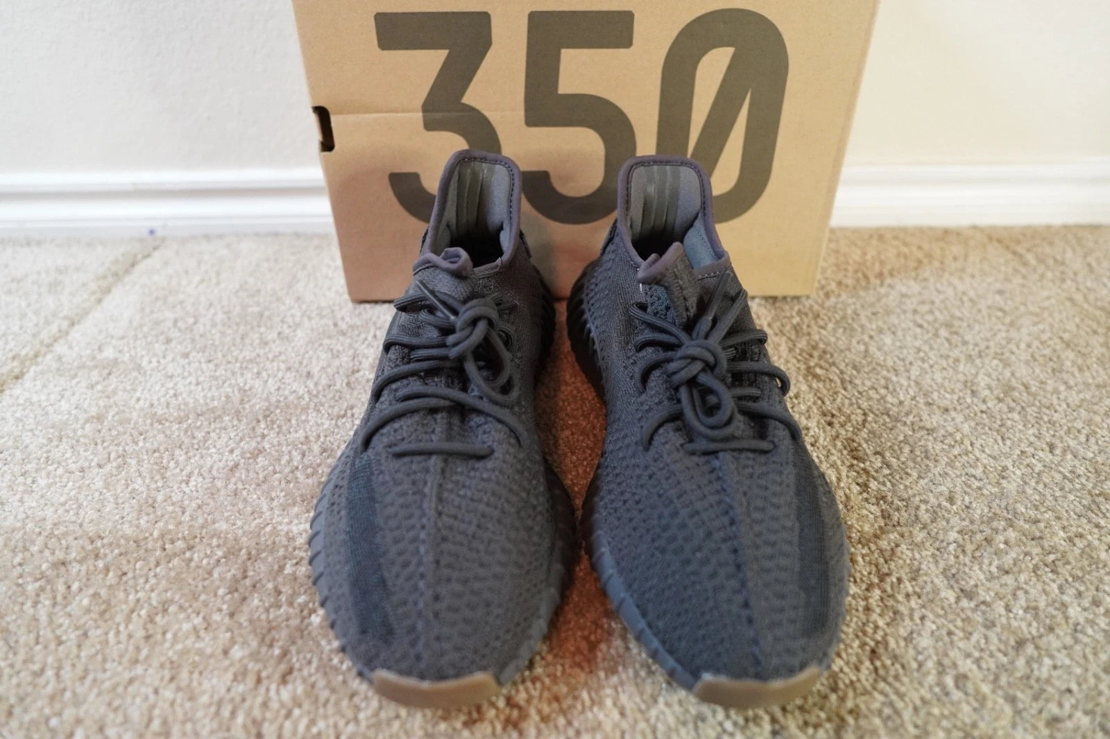 adidas Yeezy Boost 350 V2 Cinder FY2903 NEW Men's Size 10.5 Authentic