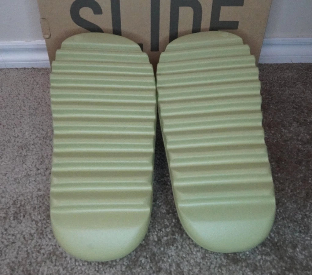 adidas Yeezy Slide Resin 2024 FZ5904 SIZE 11 NEW