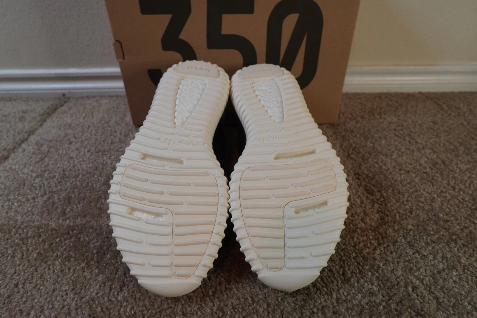 adidas Yeezy Boost 350 Turtle Dove AQ4832 NEW Men's Size 10.5 Authentic