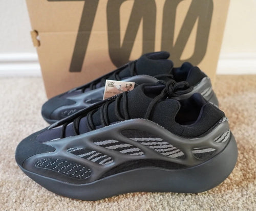 adidas Yeezy 700 V3 Alvah H67799 NEW Men's Size 10.5 Authentic