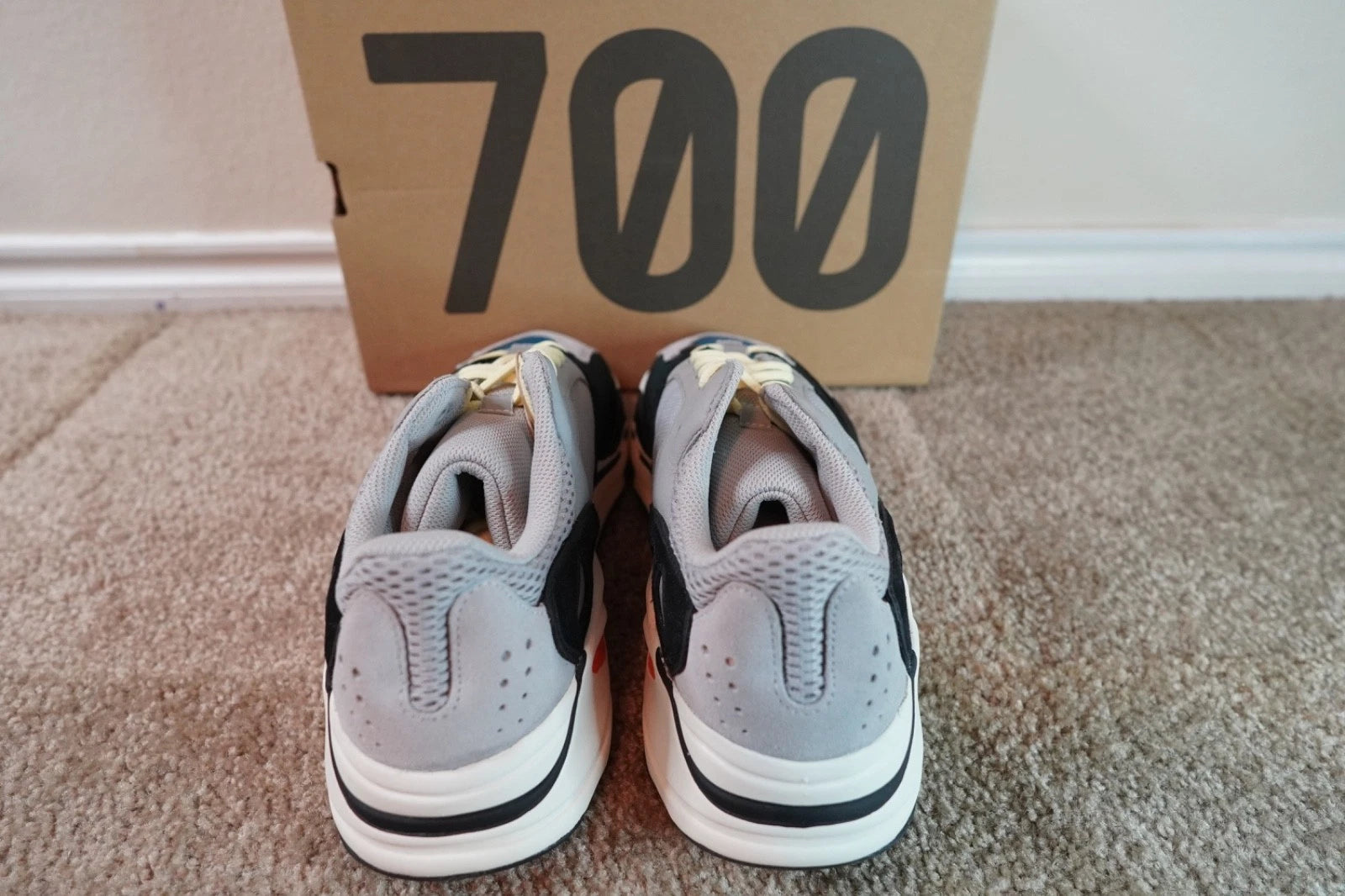 adidas Yeezy Boost 700 Wave Runner B75571 NEW Men's Size 10 Authentic