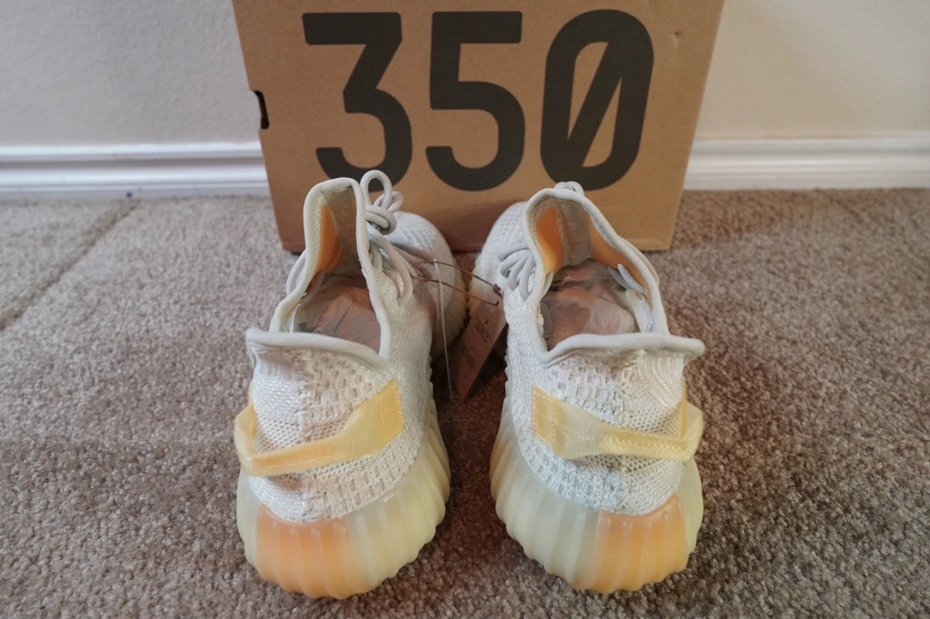 adidas Yeezy Boost 350 V2 Light GY3438 NEW Men's Size 10.5 Authentic
