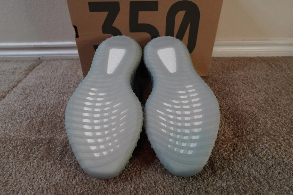 adidas Yeezy Boost 350 V2 Ash Blue GY7657 NEW Men's Size 10.5 Authentic