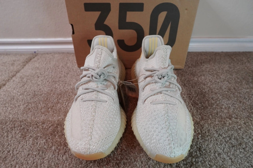 adidas Yeezy Boost 350 V2 Light GY3438 NEW Men's Size 10.5 Authentic