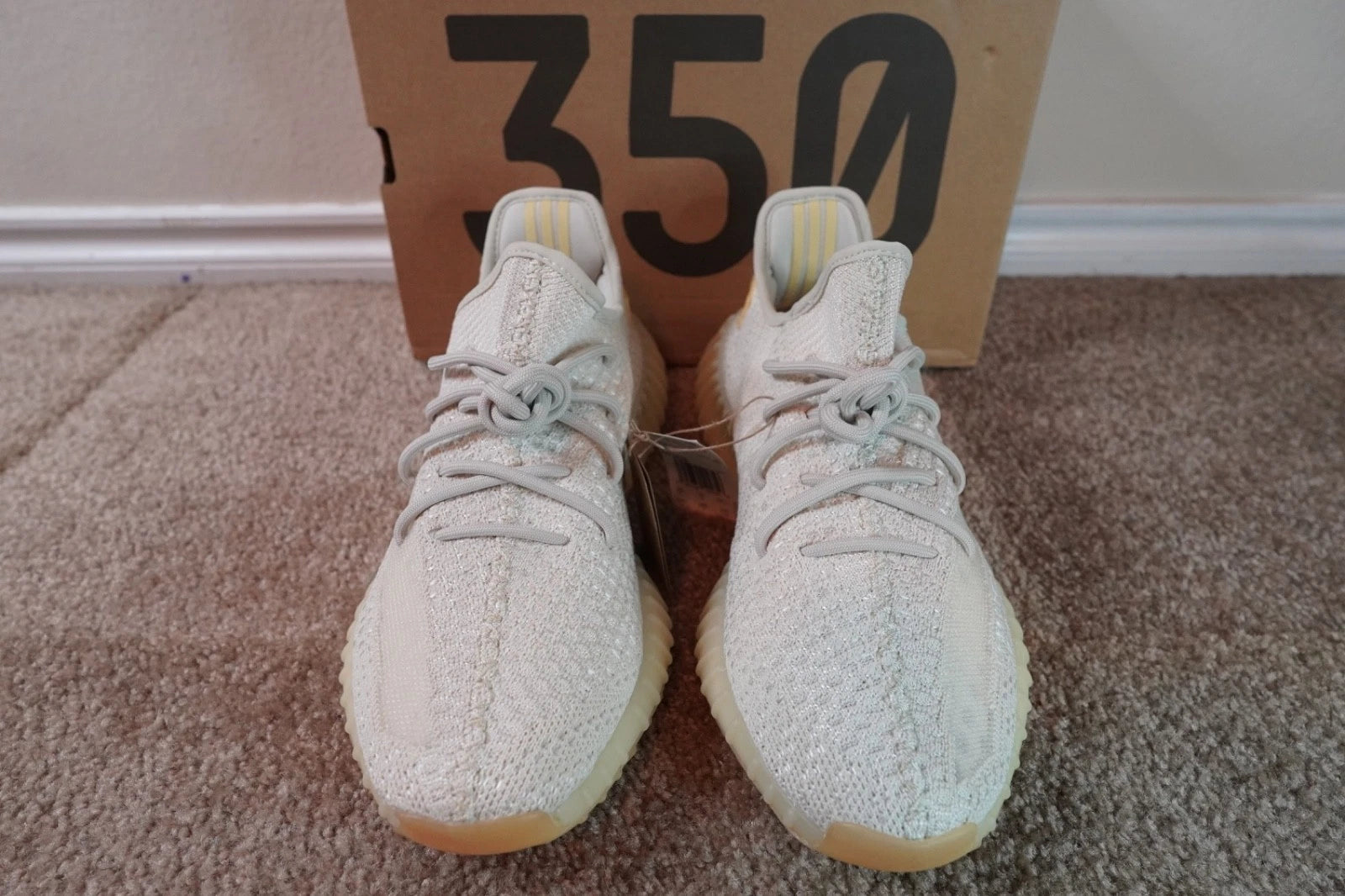adidas Yeezy Boost 350 V2 Light GY3438 NEW Men's Size 10.5 Authentic