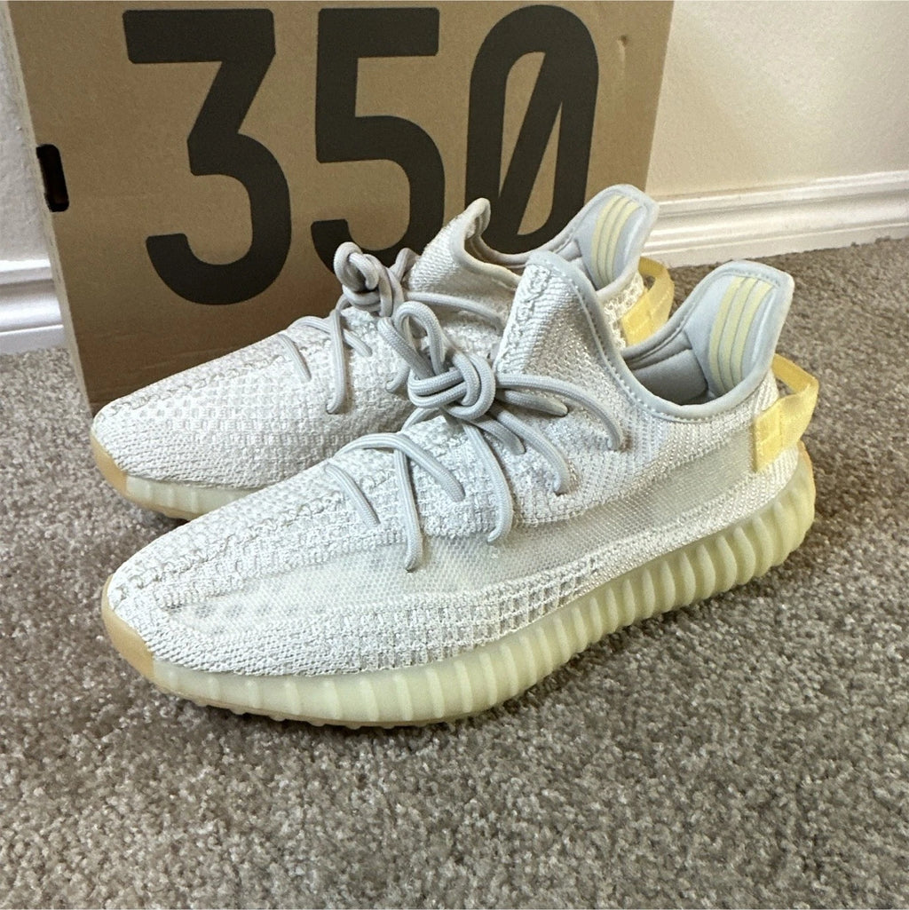 adidas Yeezy Boost 350 V2 Light GY3438 NEW Men's Size 10.5 Authentic