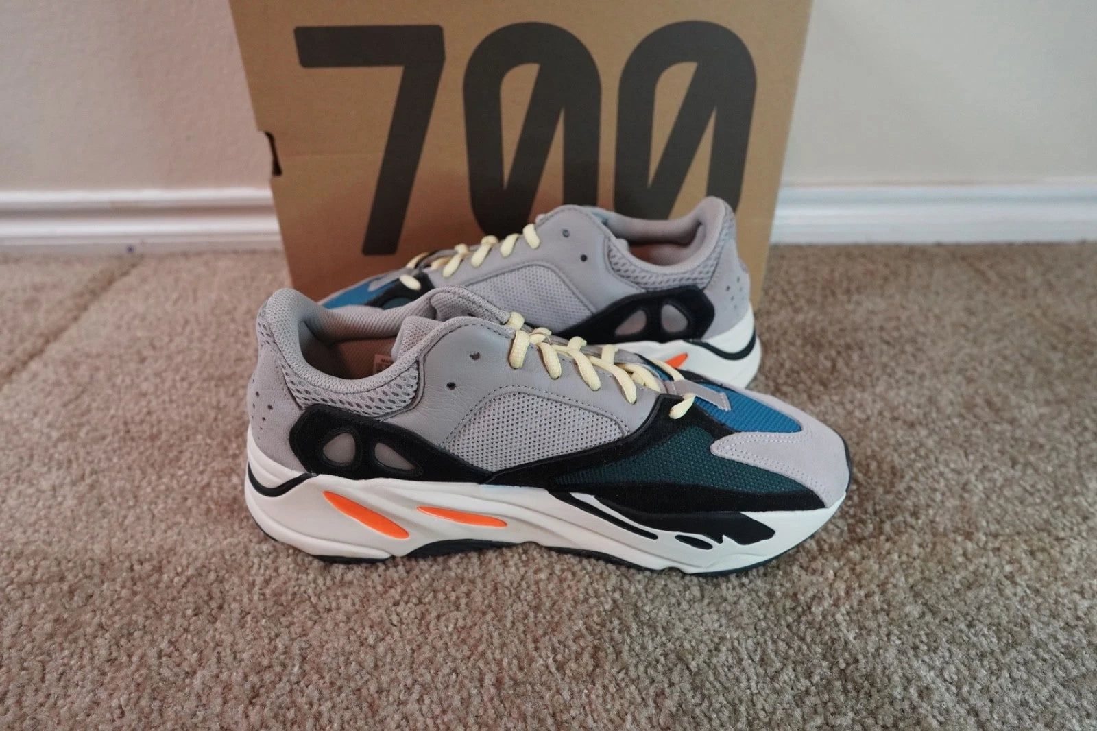 adidas Yeezy Boost 700 Wave Runner B75571 NEW Men's Size 10 Authentic